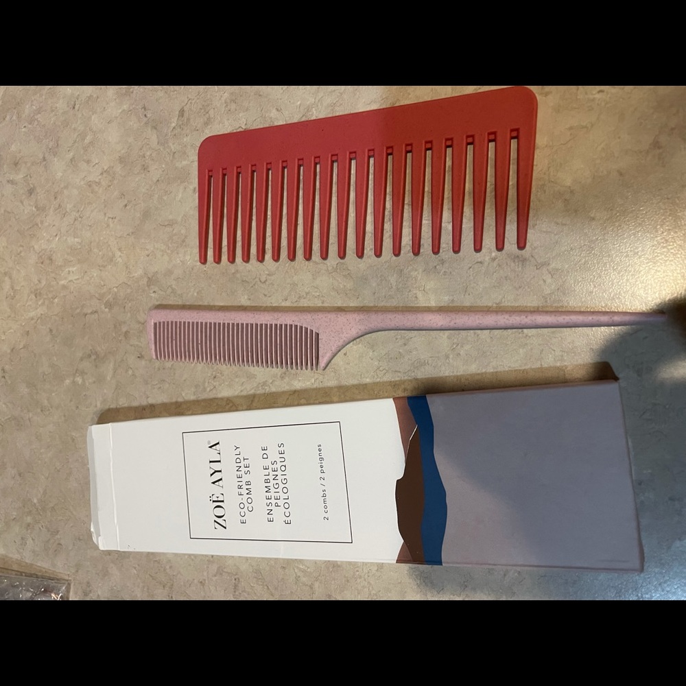 Comb set - Picture 2 of 2